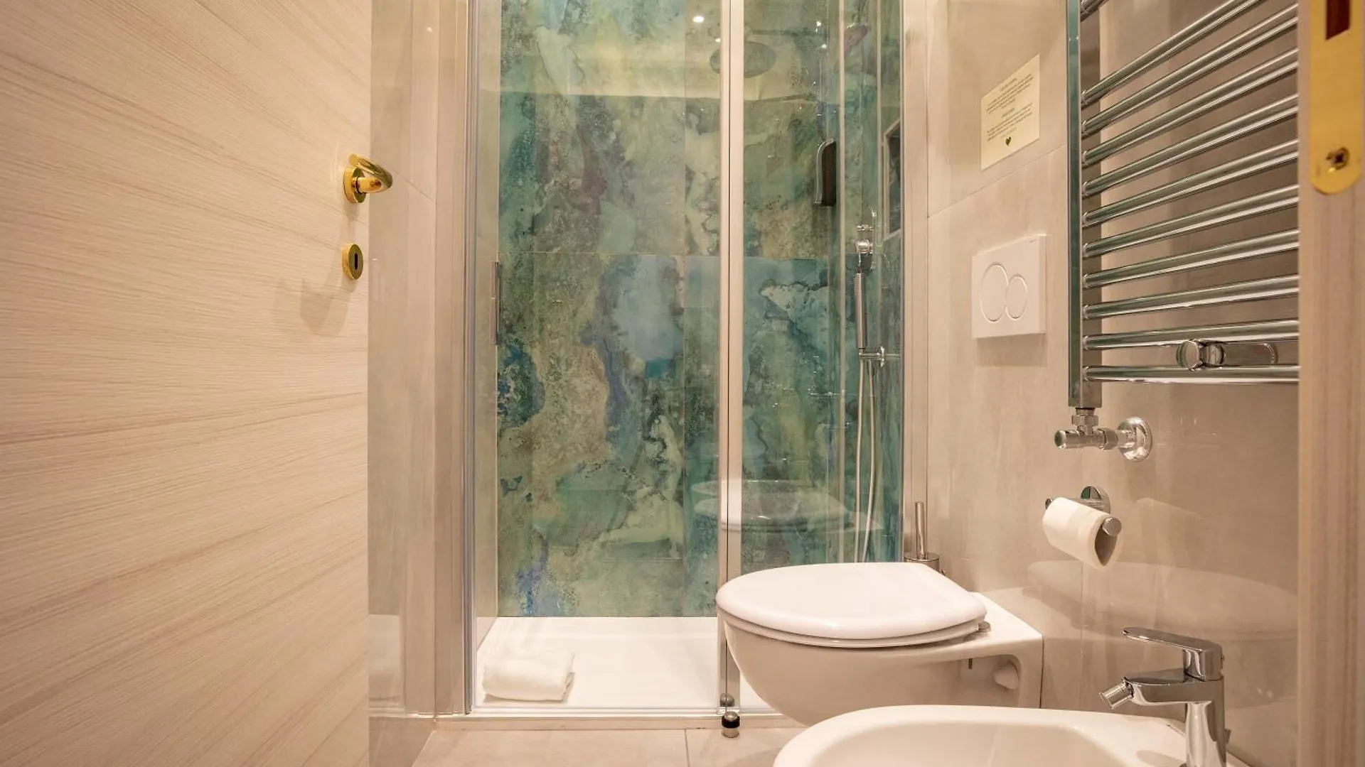 Twins Royal Suite Rome Italy
